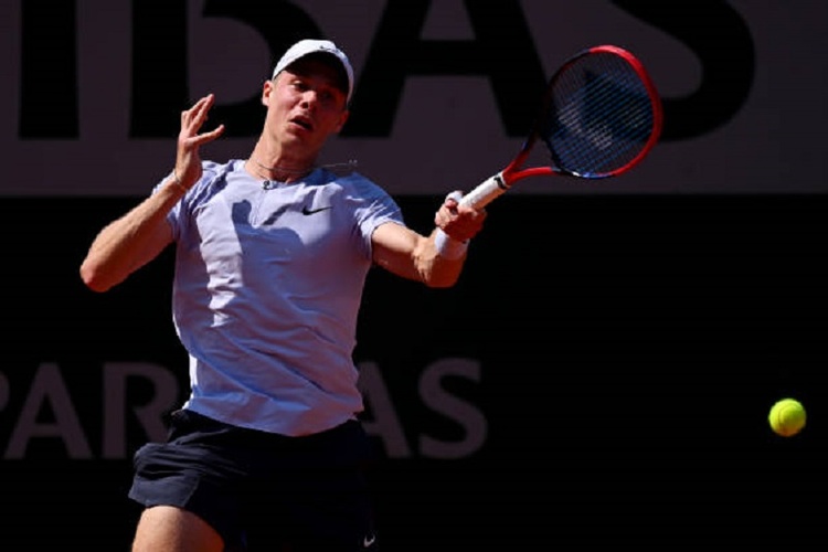 Medvedev ends Vasek's Vienna Open campaign in Round of 16 - Tennis Canada