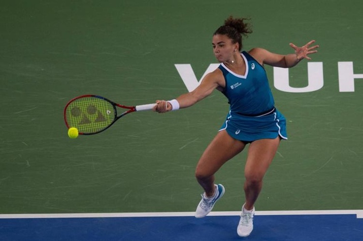 Paolini Defeats Rybakina On Debut A The WTA Finals